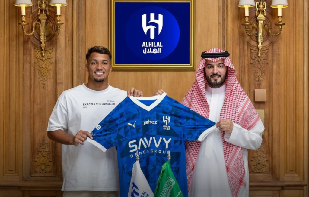 بطولة السعودية.. الهلال يعزز هجومه بالبرازيلي ليوناردو من بنفيكا