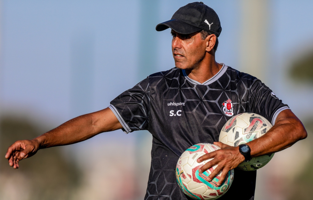 ميركاتو الفتح.. شيبا يستغني عن 18 لاعبا