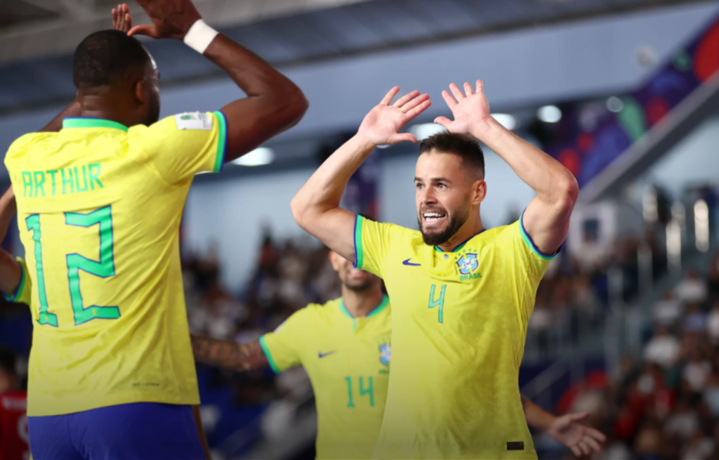 نجم البرازيل لـ”الفوتسال”: هكذا سنستعد لمباراة المغرب وهدفنا هو التتويج باللقب