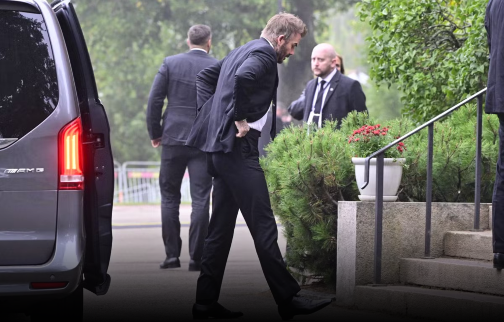 بيكهام يحضر مراسم دفن المدرب السويدي سفن-غوران إريكسون