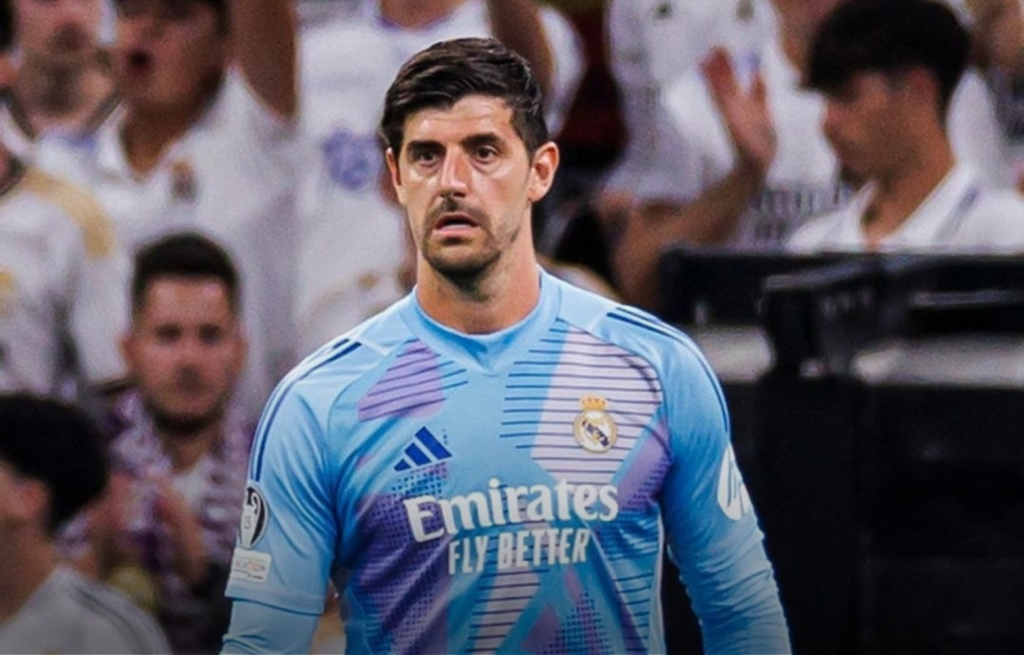 ريال مدريد يعلن إصابة حارسه البلجيكي كورتوا