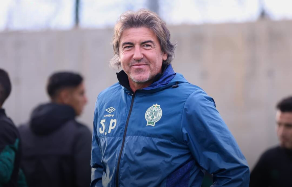 سابينتو يبرر أسباب تراجع نتائج الرجاء ويطلب التعاقد مع لاعب جدي