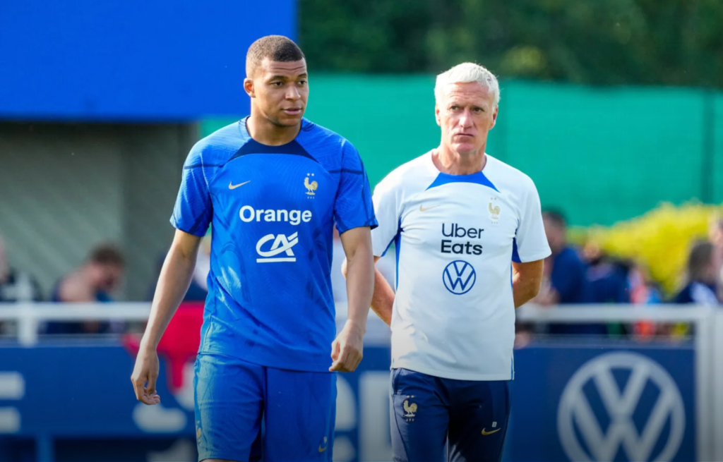 دوري الأمم الأوروبية.. ديشان يؤكد ارتباط مبابي بالمنتخب الفرنسي رغم غيابه للإصابة