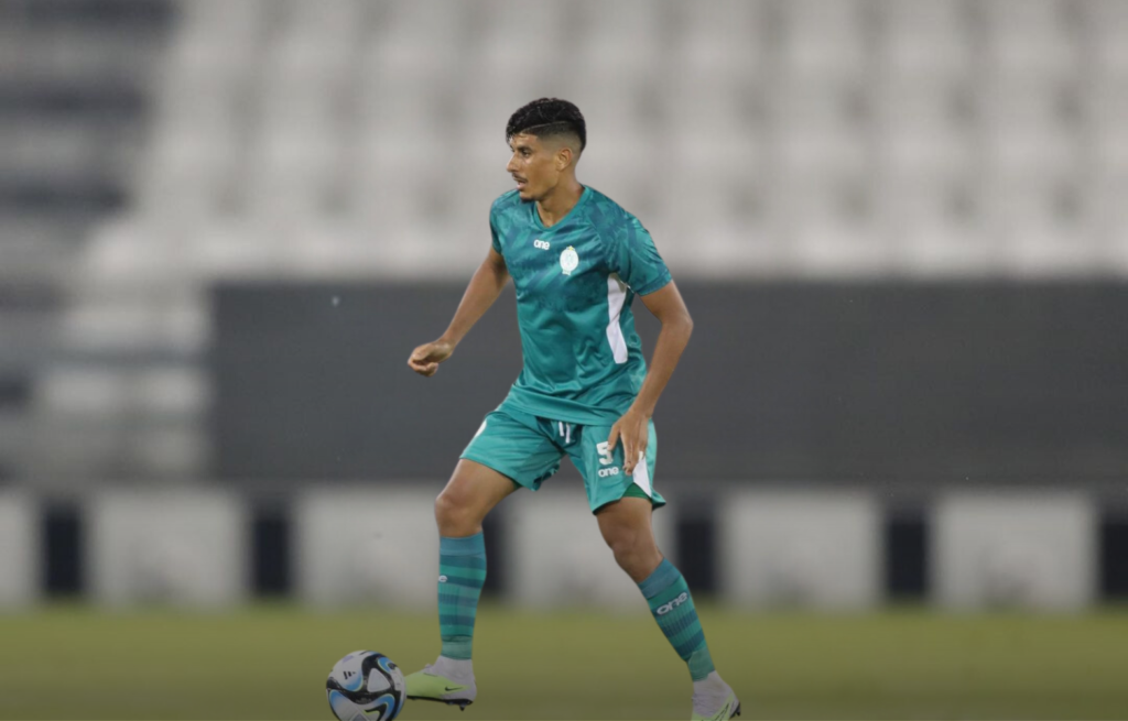 الرجاء يستعيد خدمات مدافعه خفيفي أمام النادي المكناسي