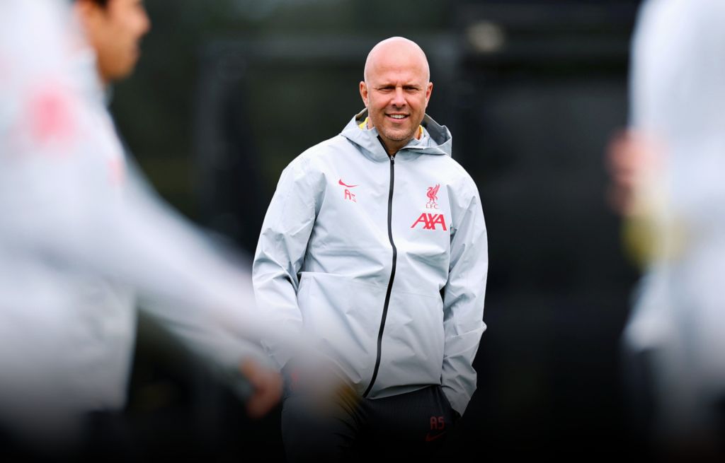 بطولة إنجلترا.. مدرب ليفربول سلوت يحذر من أسبوع صعب