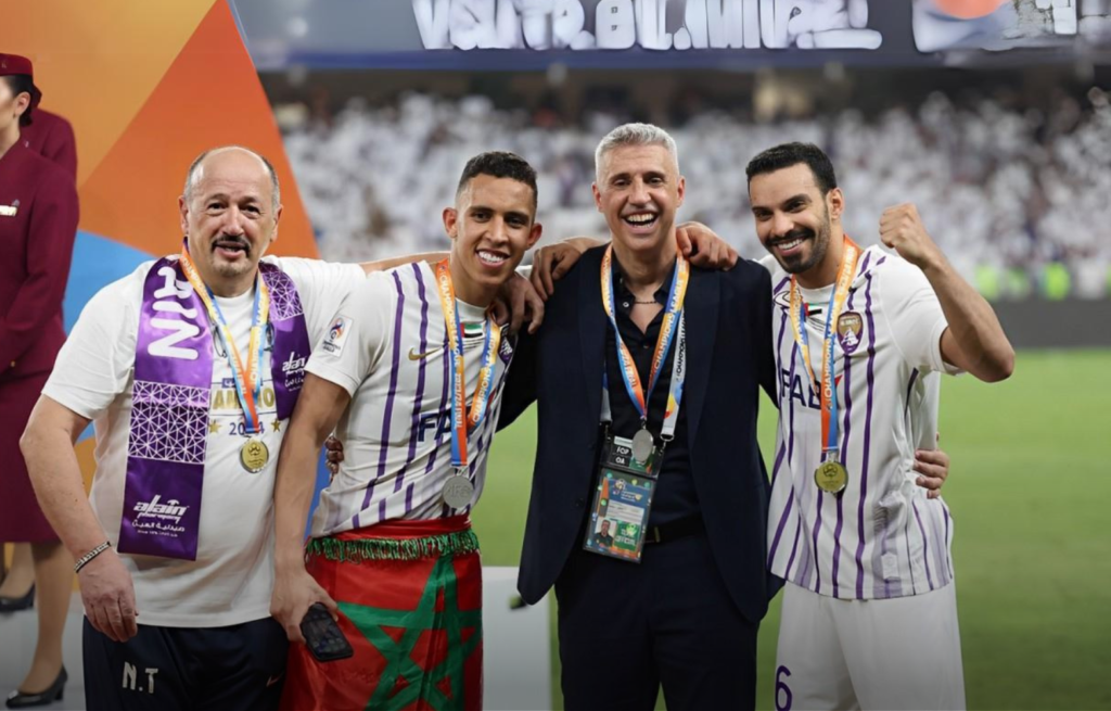 الدوري الإماراتي.. العين يقيل مدربه الأرجنتيني كريسبو