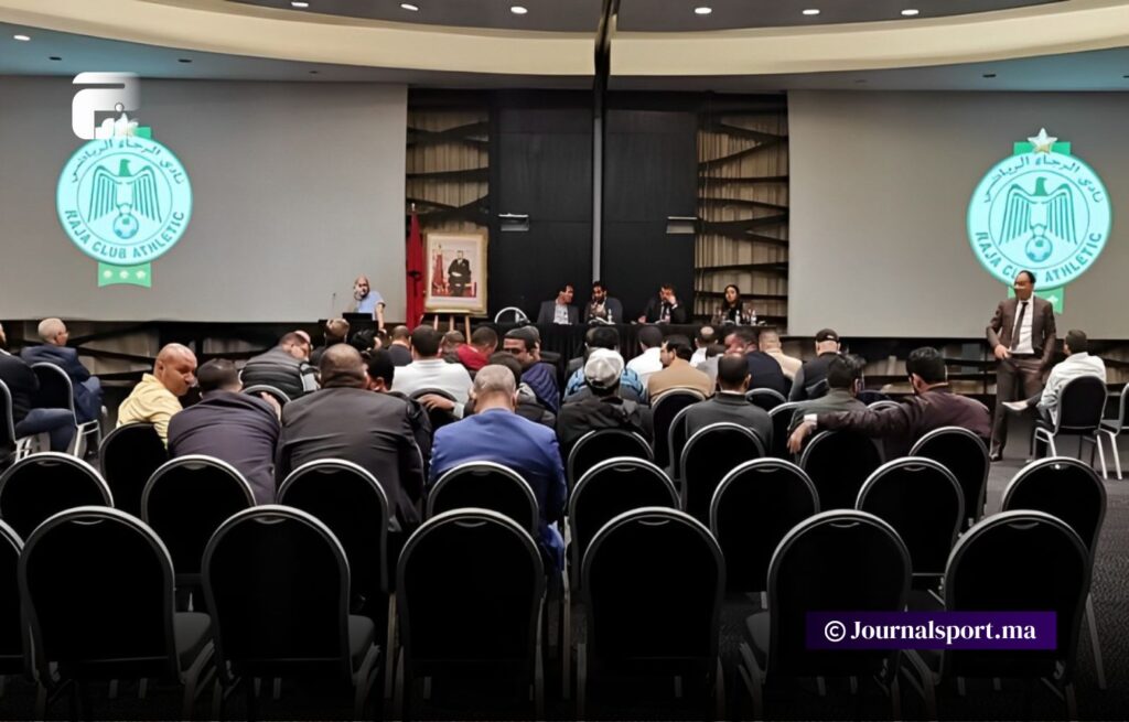 تغيير مكان اللقاء التواصلي للرجاء بسبب حكام أفارقة