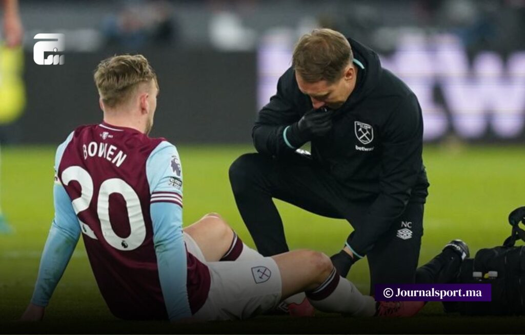 بطولة إنجلترا.. إصابة بوين لاعب وست هام بكسر في القدم