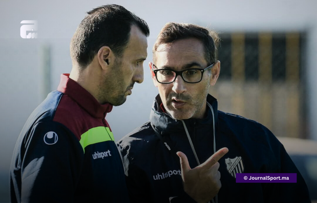 المغرب الفاسي يفاوض مدرب الرجاء السابق لخلافة أرينا
