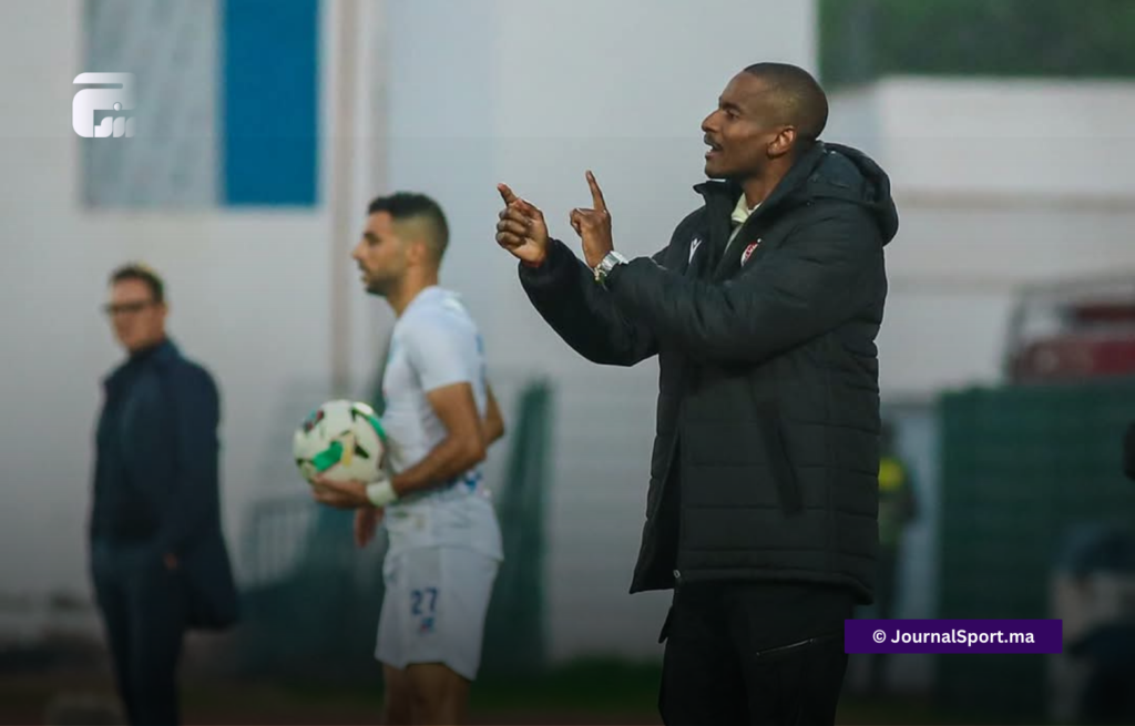 الجيش الملكي يشتكي مدرب الوداد موكوينا للجنة الأخلاقيات 