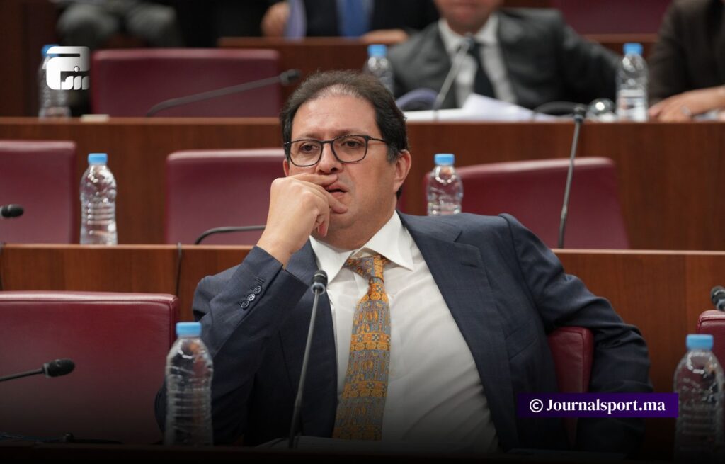 الوداد.. هشام أيت منا يتحدث عن مصير المدرب موكوينا وقيمة نزاعات النادي بالملايير