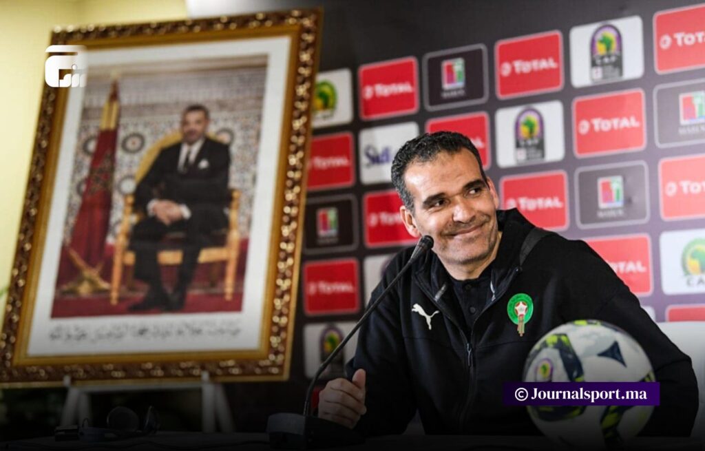 الدكيك: فخور بوجودي ضمن المحاضرين في أكبر مناظرة لـ”الفوتسال” بالبرازيل