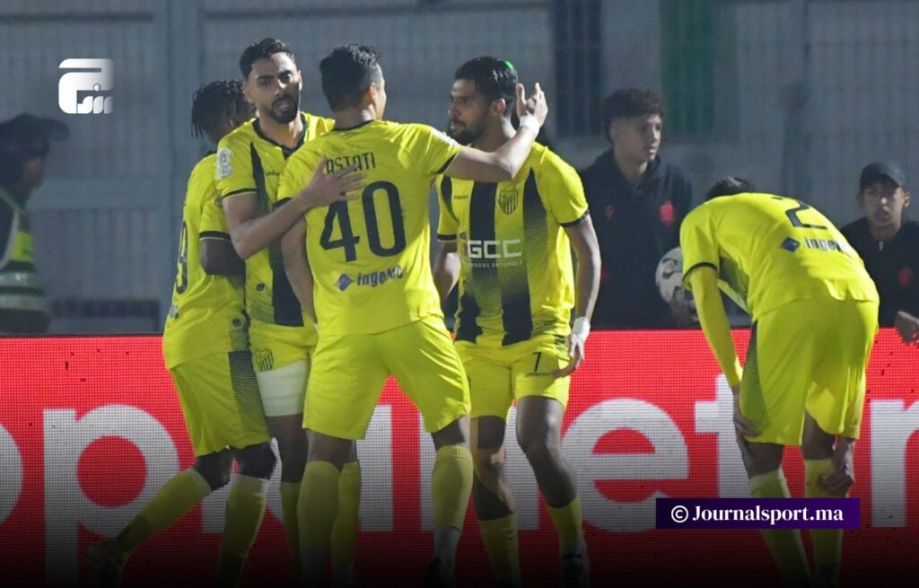 المغرب الفاسي يلقن الوداد درسا قاسيا أمام جمهوره