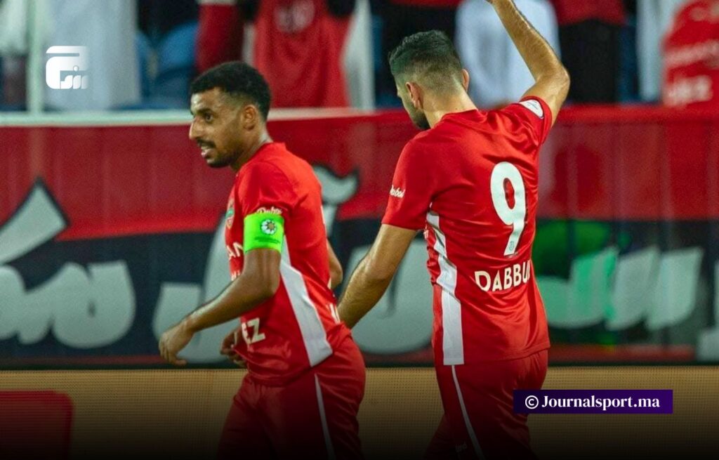 شباب الأهلي يهزم العين ويصعد إلى الصدارة الدوري الإماراتي