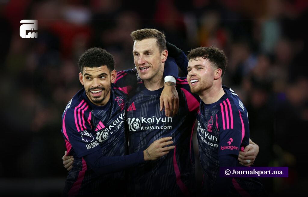 نوتنغهام فوريست يلحق بأرسنال إلى المركز الثاني