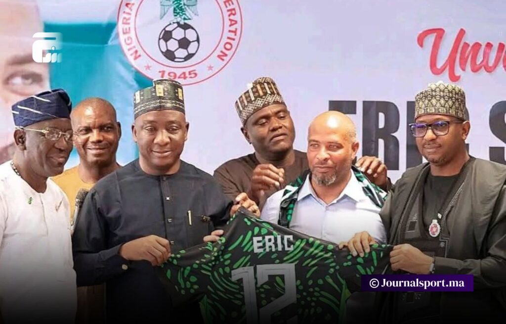 تقديم المدرب الجديد لمنتخب نيجيريا لوسائل الاعلام