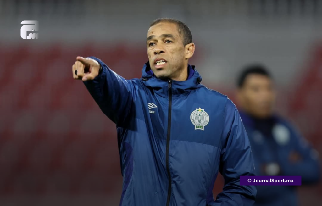 وضع الرجاء يعقد مهمة تعاقد عبد الصادق مع مساعد جديد 