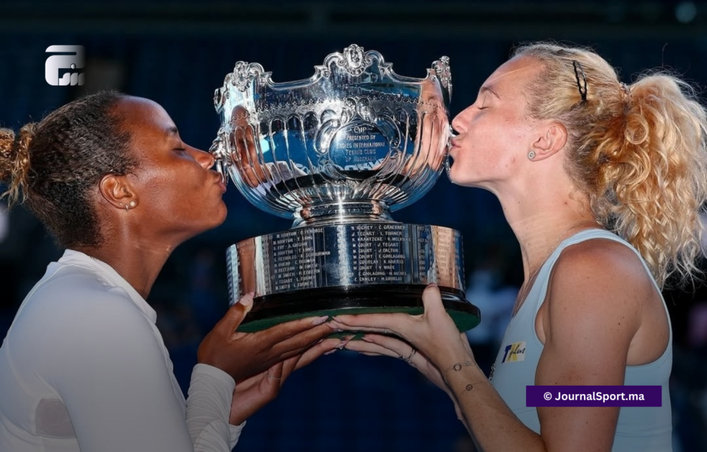 سينياكوفا تحرز لقبها العاشر للزوجي في أستراليا المفتوحة 