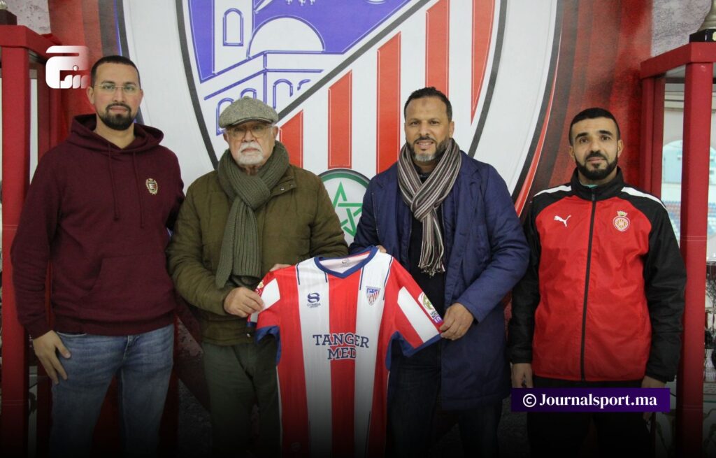 بنشريفة يعيد الفيلالي ويتوسط لطي صفحة الخلاف مع الجماهير