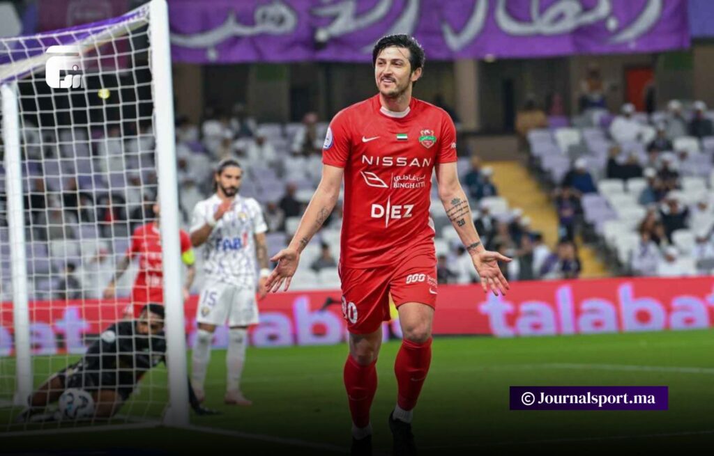 شباب الأهلي يعتلي صدارة الدوري الإماراتي