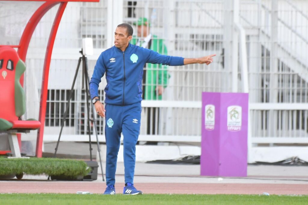 مدرب الرجاء: اضطررت للاعتماد على بلعمري في وسط الميدان