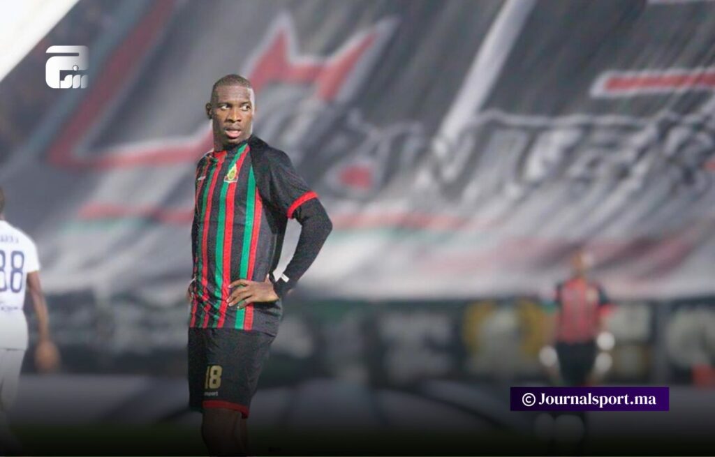 الاتحاد الليبي يحرم الجيش الملكي من مهاجمه توميسانغ