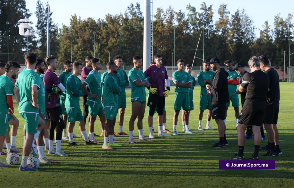 المنتخب المحلي يجري تجمعا تدريبيا بـ30 لاعبا