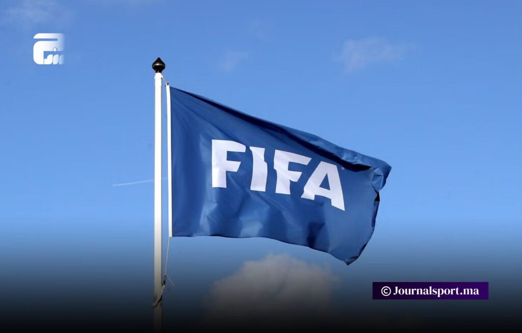 حكام مغاربة يتسلمون شارات التحكيم الدولية