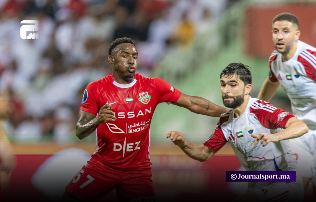 الفارق على حاله بين المتصدر شباب الأهلي ومطارده الشارقة