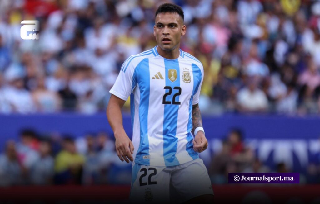 مارتينيز خارج تشكيلة الأرجنتين في مباراتي أوروغواي والبرازيل