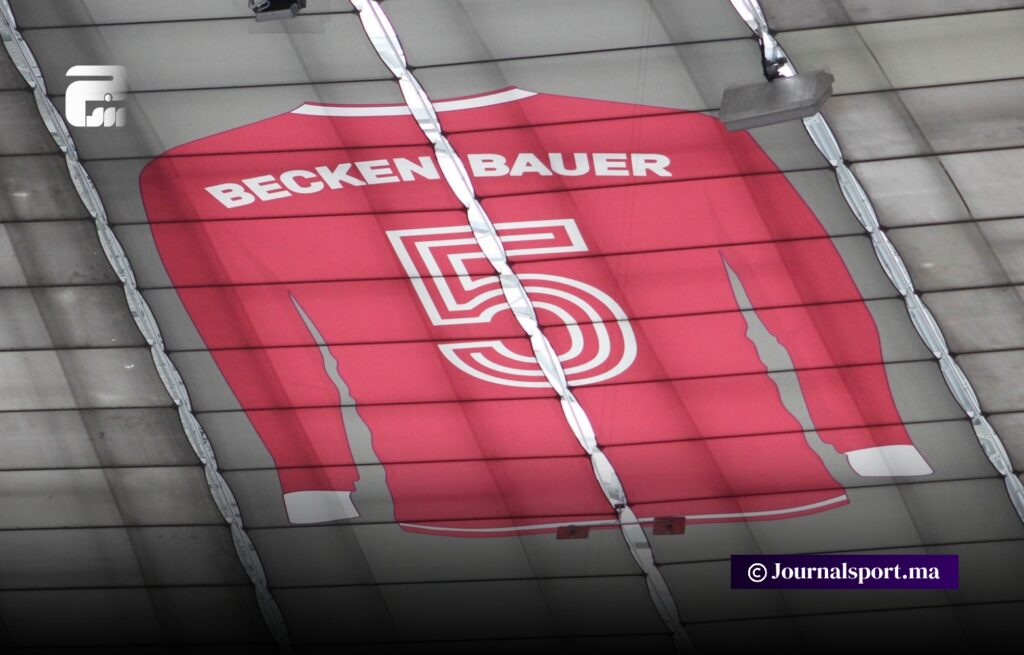 بايرن ميونيخ يكرم الراحل بكنباور بتعليق قميصه في ملعبه “أليانز أرينا”