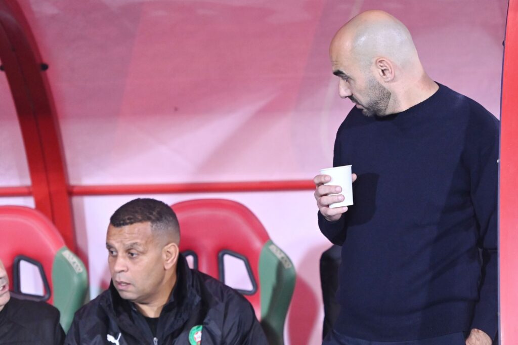 الركراكي: النيجر خلق لنا بعض المتاعب لكن الأهم هو النقاط الثلاث