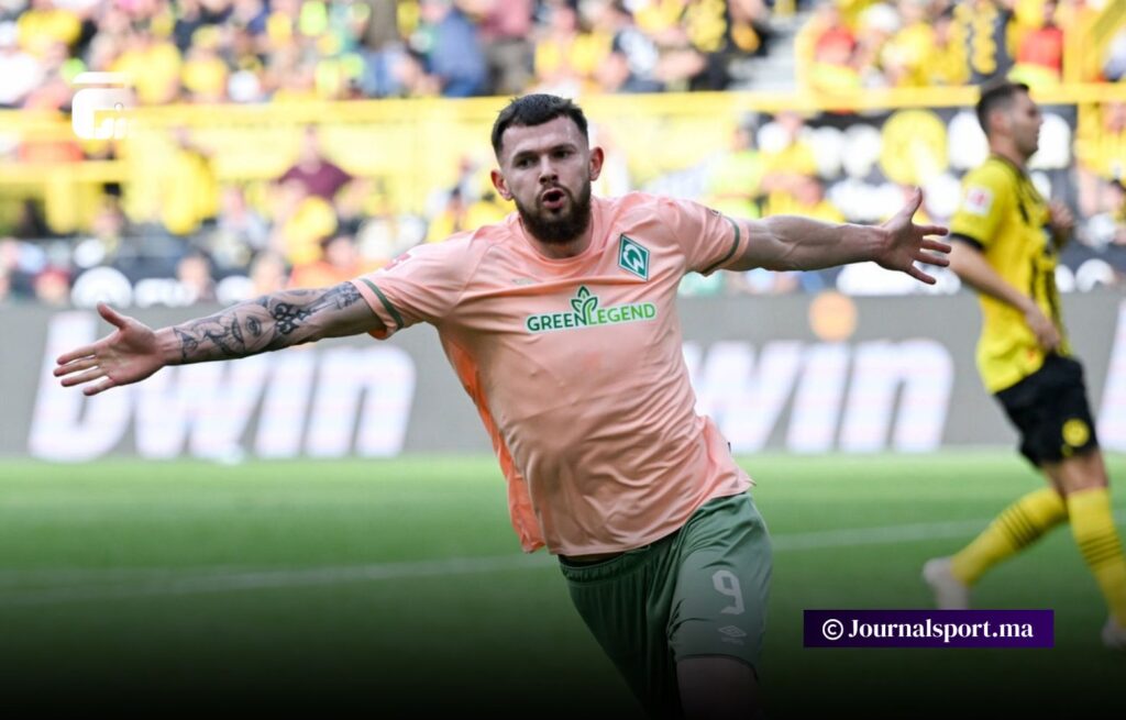 فيردر بريمن الألماني يعلن مغادرة مهاجمه الاسكتلندي بوركي