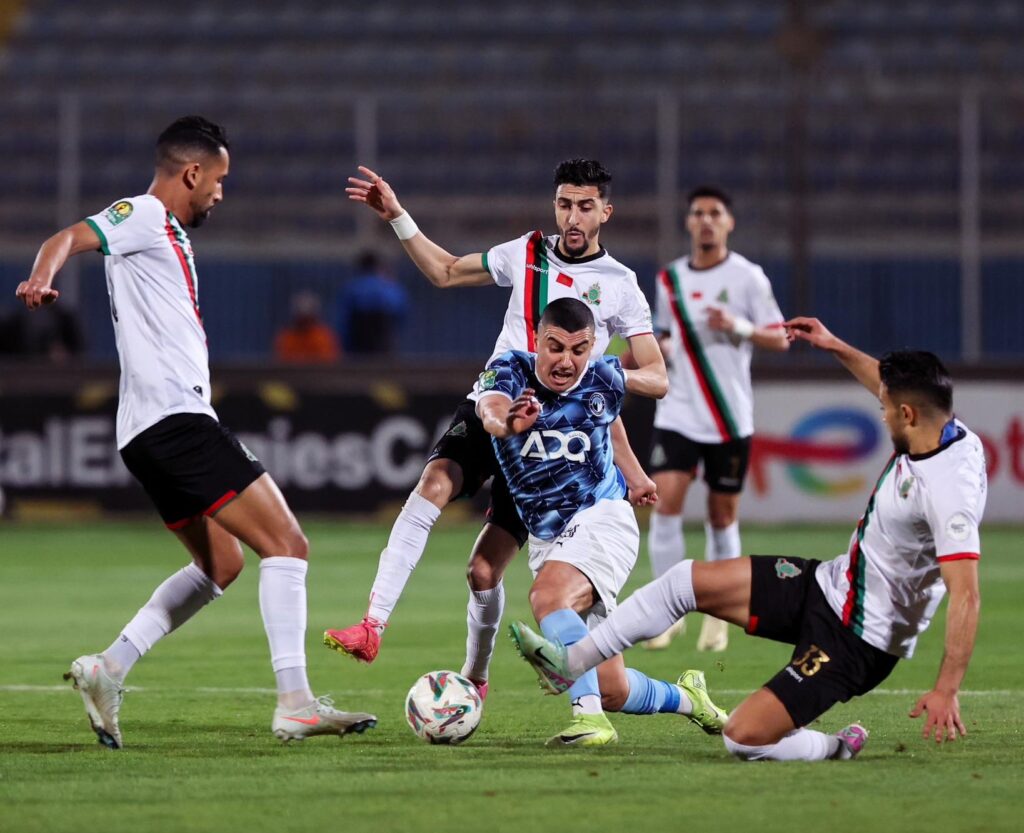 ضمنها الجيش الملكي.. “الكاف” تعاقب 7 أندية مشاركة في “أبطال إفريقيا” و”كاف”