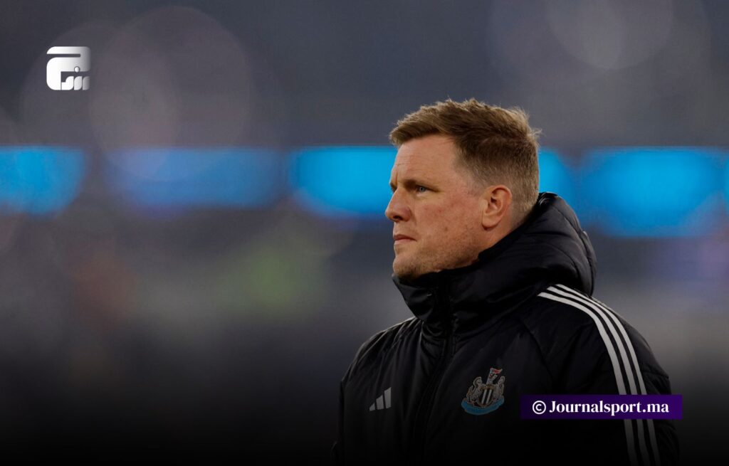 إصابة مدرب نيوكاسل هاو بالتهاب رئوي