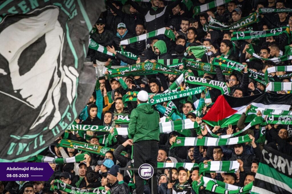 من مباراة الرجاء والدفاع الجديدي