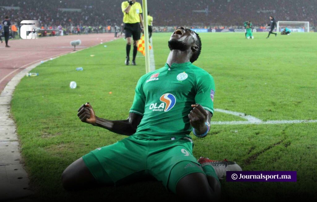 بعد بانون.. الرجاء يقترب من إعادة مهاجمه السابق