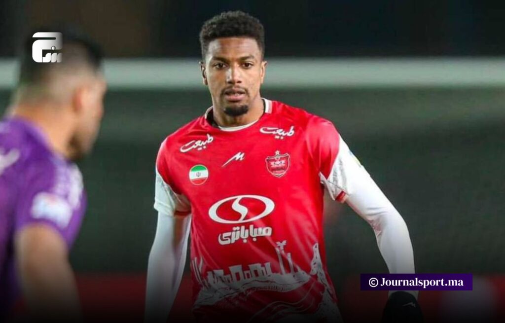 الوداد يجس نبض العملود بعد فسخ عقده مع بيرسبوليس 