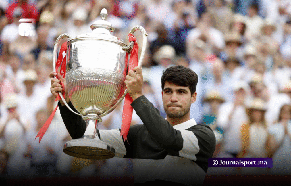 دورة كوينز.. ألكاراس يتوج باللقب الثالث تواليا