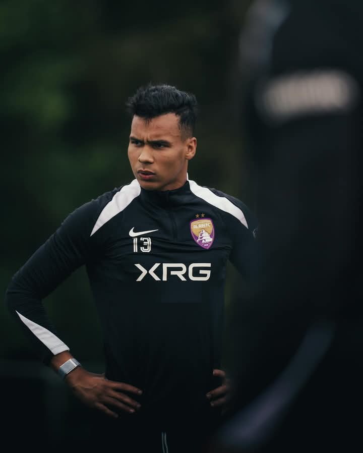 رغم سريان عقده مع الرجاء.. الحسين رحيمي حاضر مع العين في المونديال