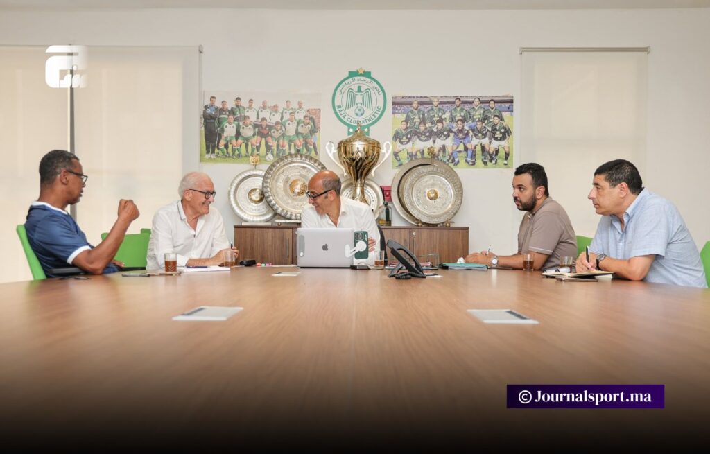 لجنة لحسم تعاقدات الرجاء