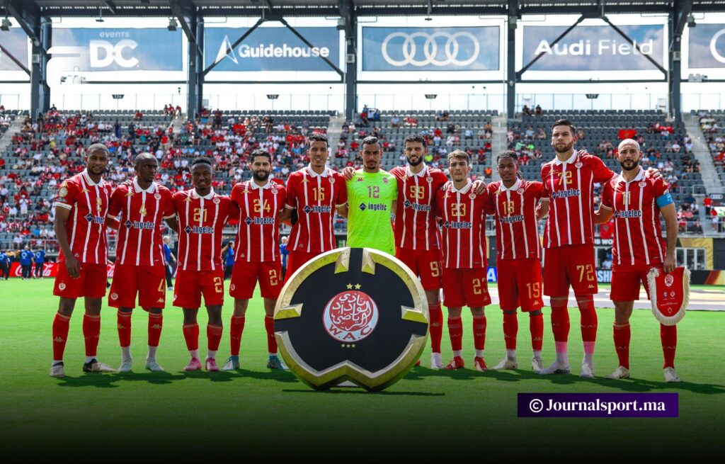 فريق إماراتي يطلب التعاقد مع مدافع ودادي