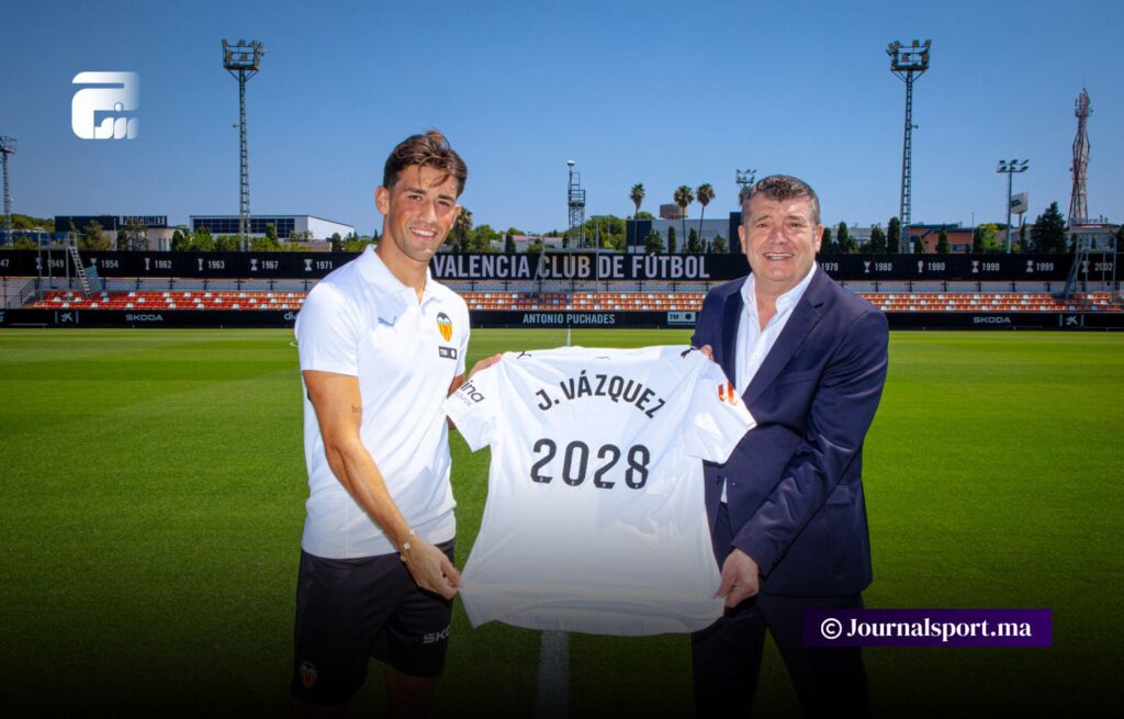فالنسيا يمدد عقد ظهيره الأيسر خيسوس فاسكيز إلى غاية 2028