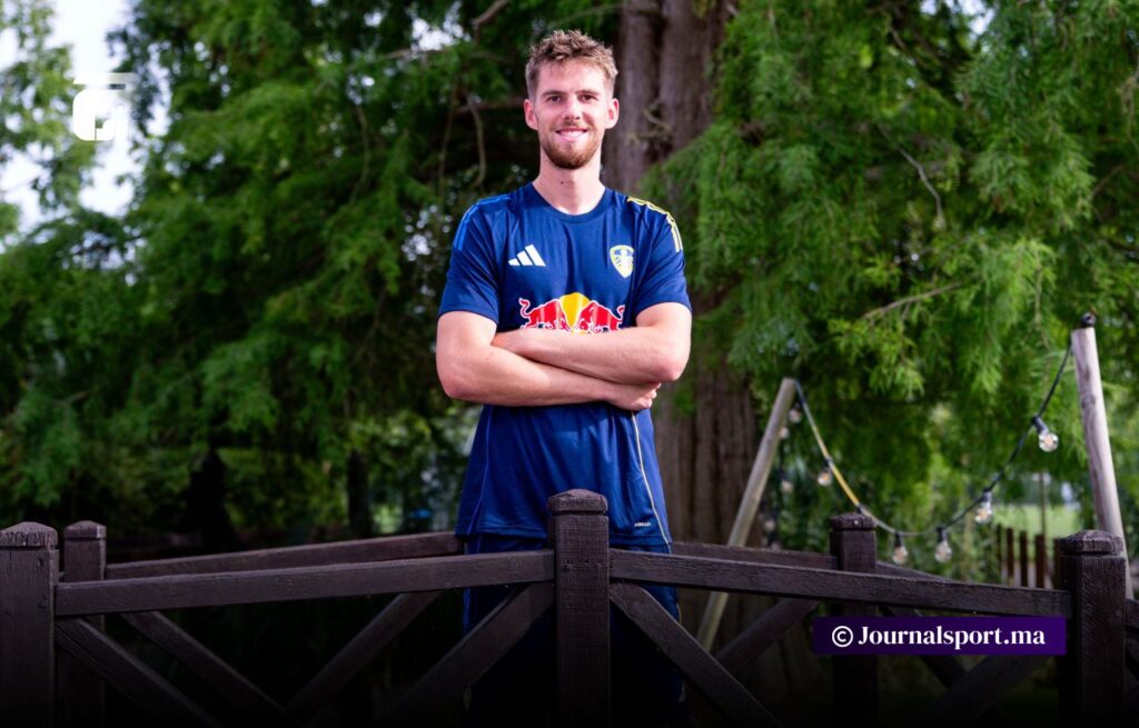 ليدز يونايتد يتعاقد مع لاعب الوسط الألماني انطون ستاش