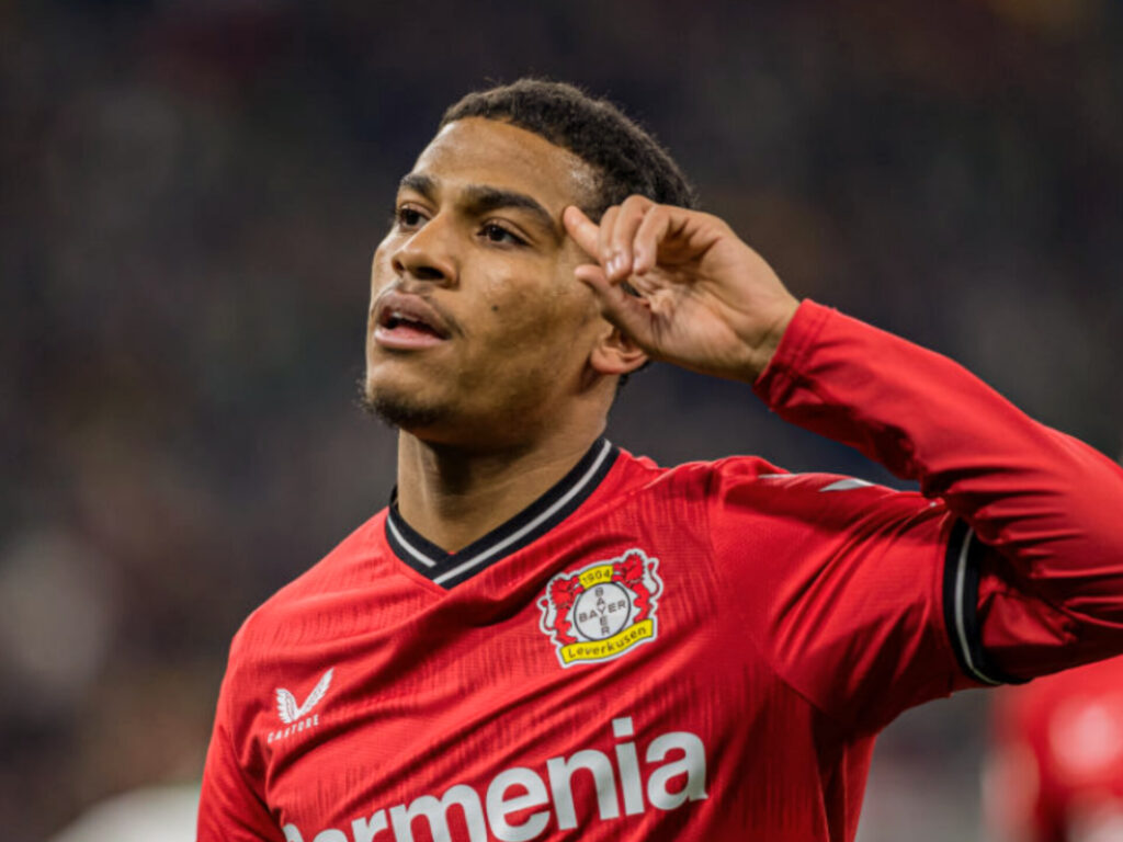 أمين عدلي يقترب من اللعب بالدوري الإنجليزي