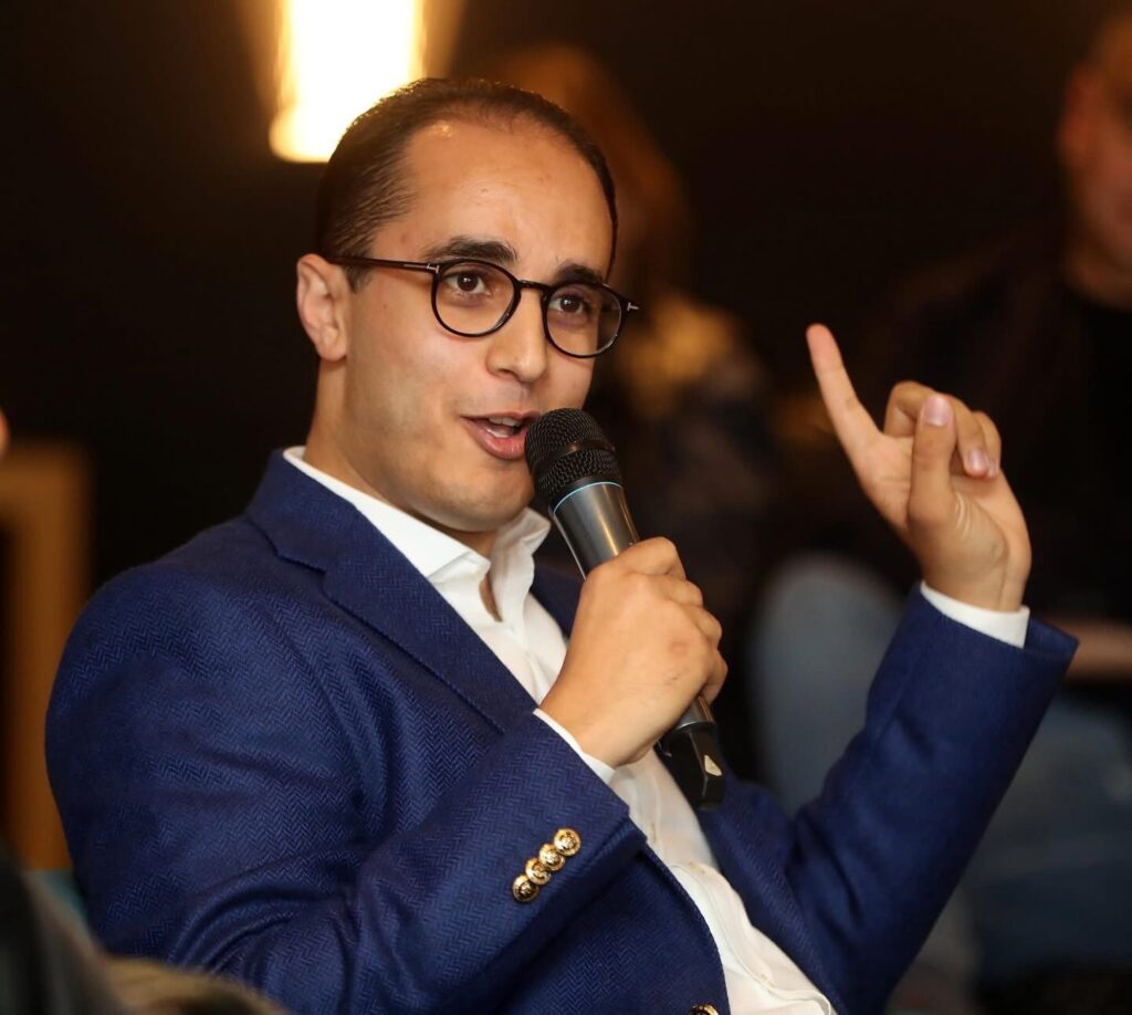 سبورتينغ البيضاوي يجدد الثقة في عكاشة رئيسا لولاية ثانية