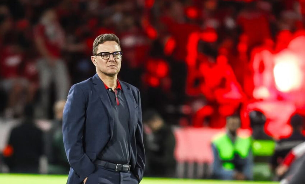 ايت منا يتخذ قرارا حاسما بخصوص بنهاشم