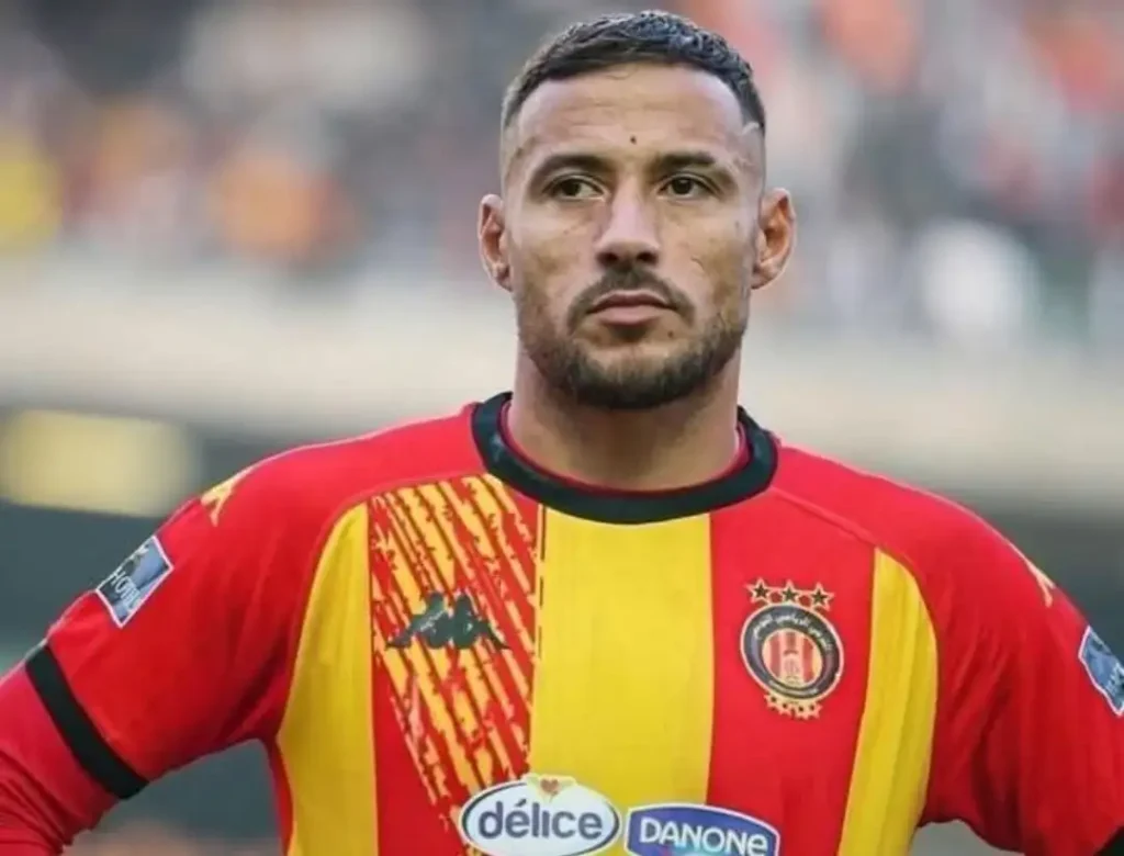 بحجة تزوير وثيقة.. أجاكسيو الفرنسي يشكو الجزائري البلايلي للفيفا