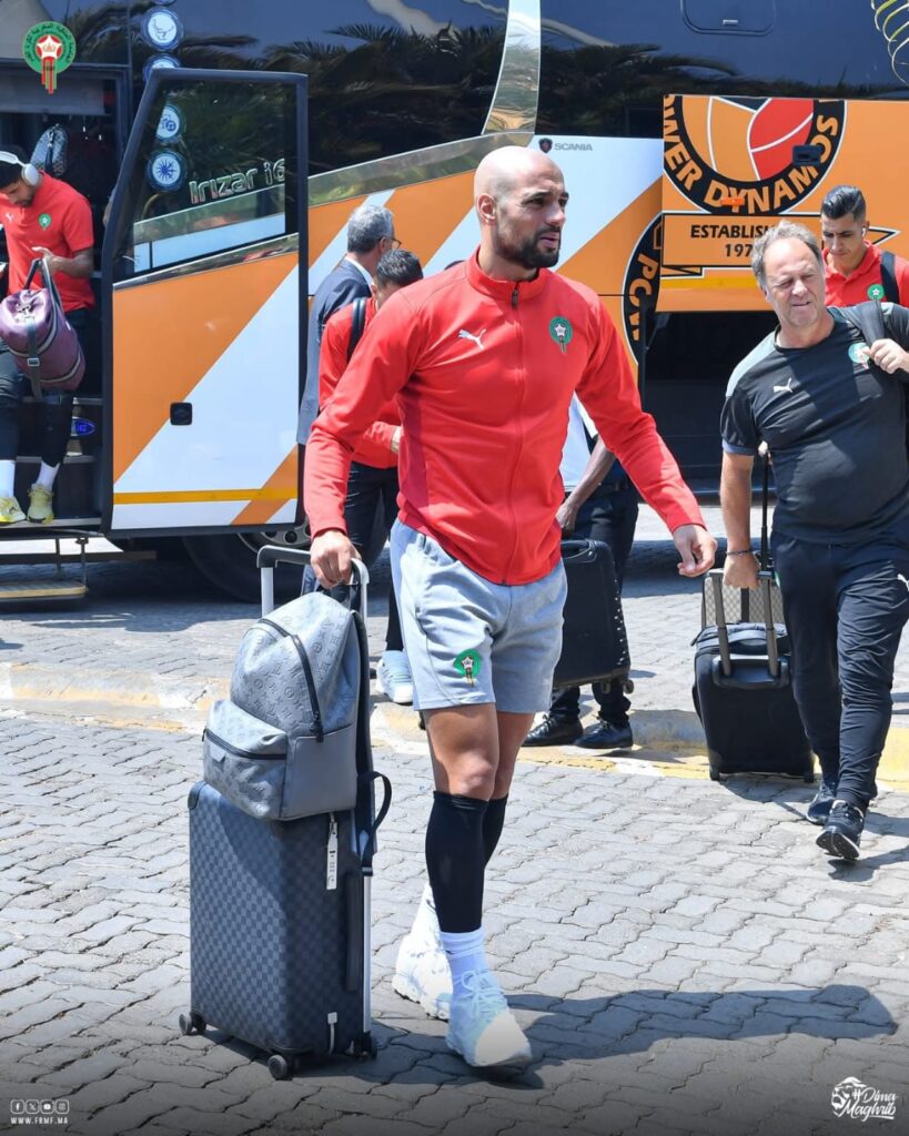 بعد ضمان التأهل للمونديال.. بعثة الأسود تصل إلى زامبيا