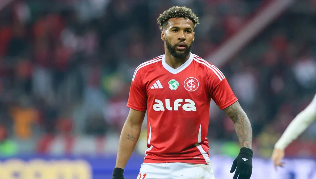 الريان يضم البرازيلي ويسلي قادما من إنترناسيونال